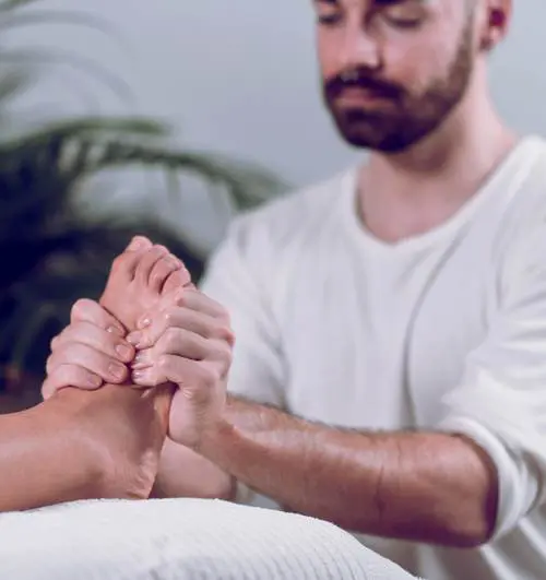 Professionista massaggio piedi