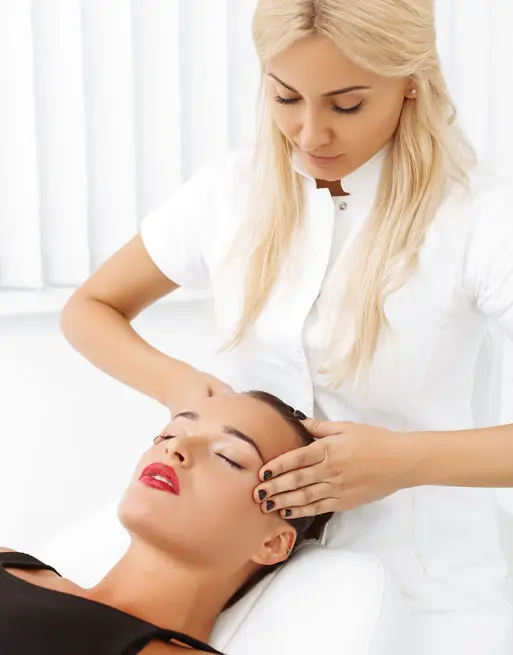 Trattamento Viso con Massaggio Bioemozionale con l'Accademia del Massaggio Oligenesi