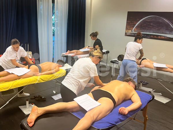 Corso di Massaggio Sportivo Decontratturante di Oligenesi
